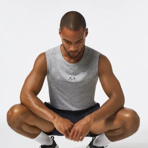 Oakley FOA403039 28B Gray Training Tank Top
