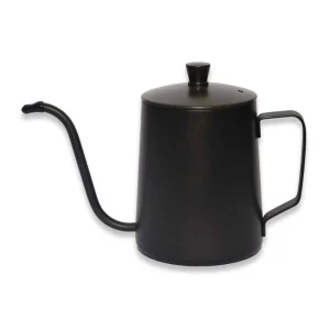 Black-mini-kettle-600-ml-kapakli